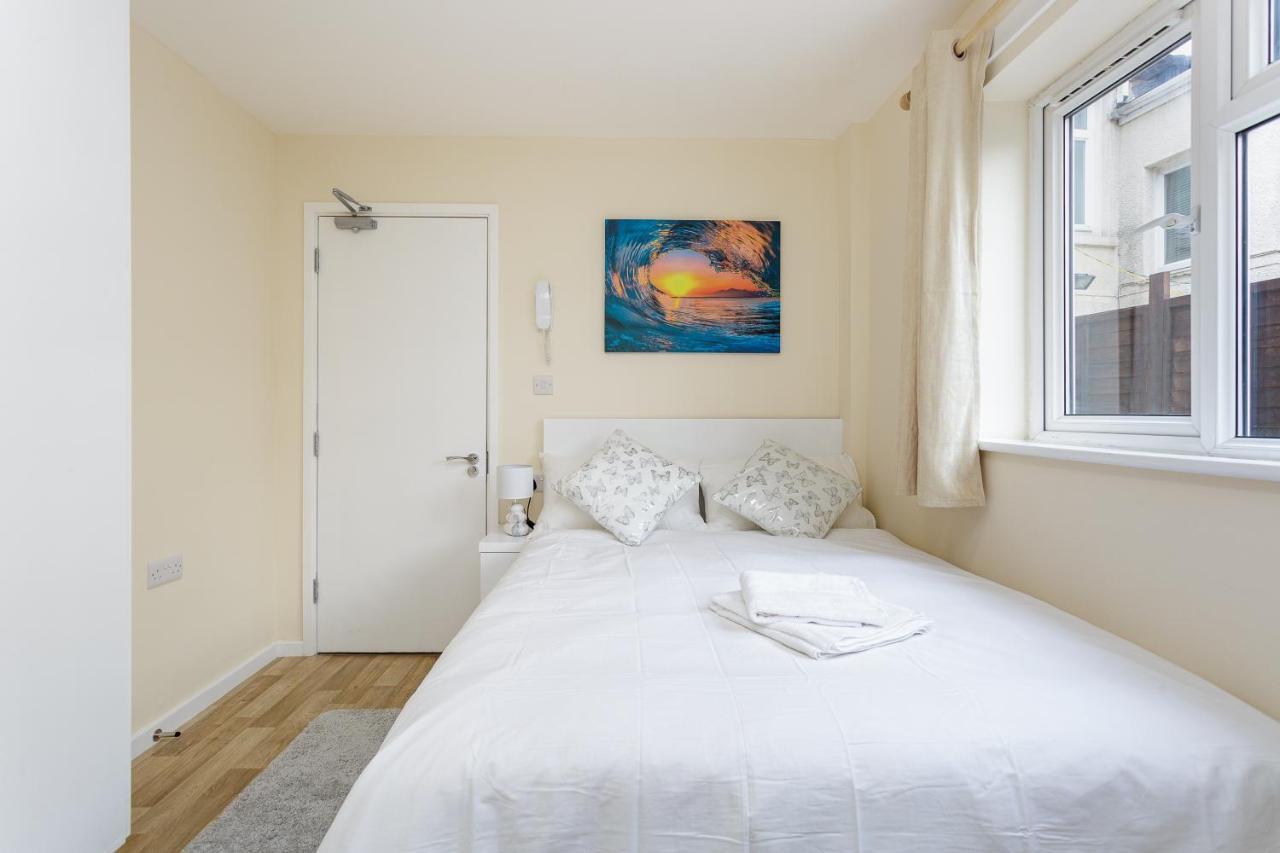 Blackberry - Stylish Self-Contained Flats In Soton City Centre Саутгемптон Екстер'єр фото